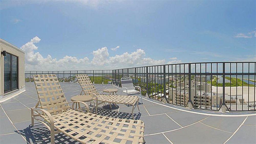Pointe Estero 3*